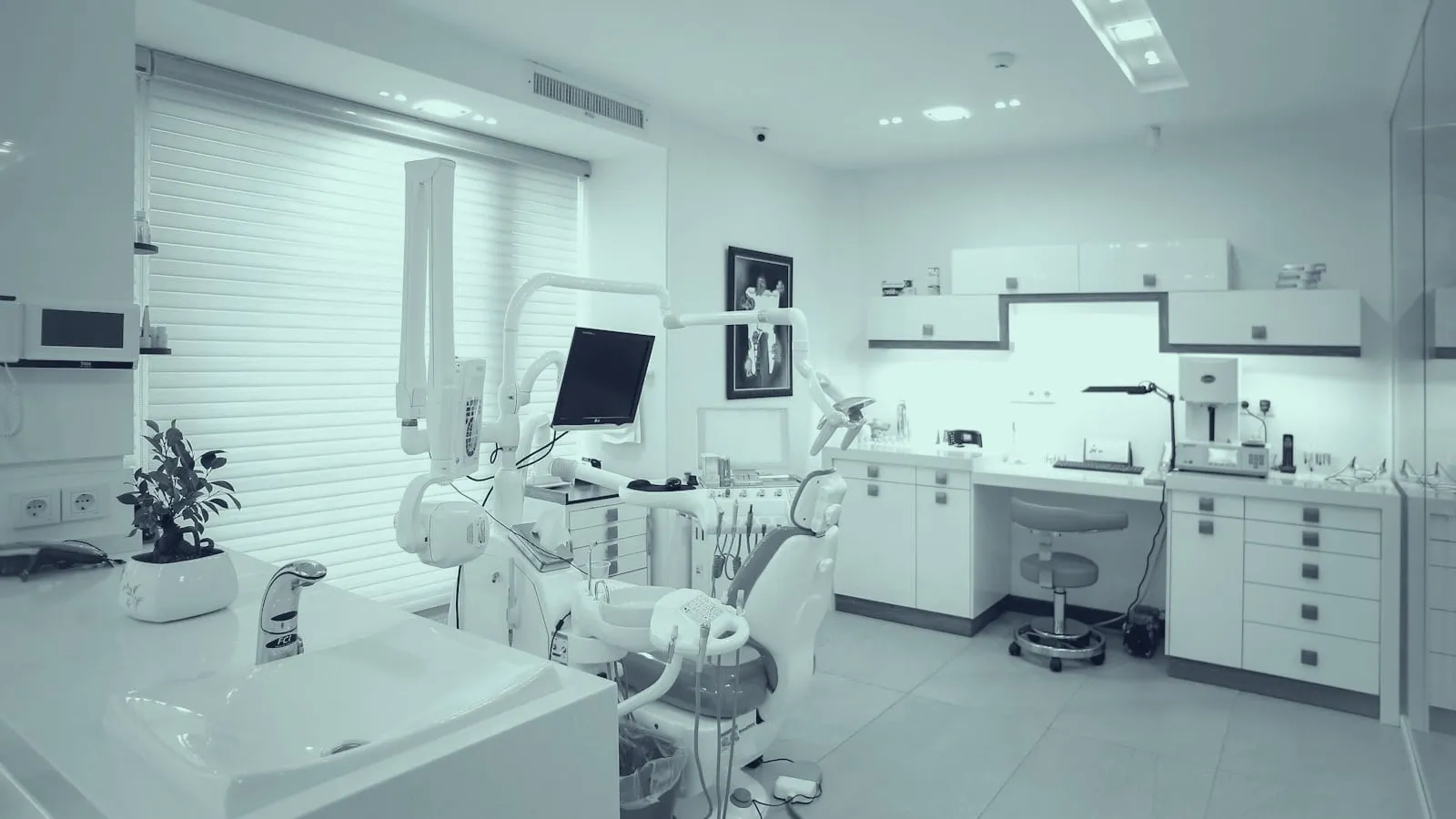Dental businesses using SMBcrm